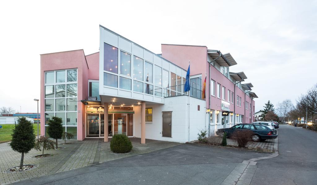 Hotel An Der Waldstrasse Groß-Zimmern Εξωτερικό φωτογραφία